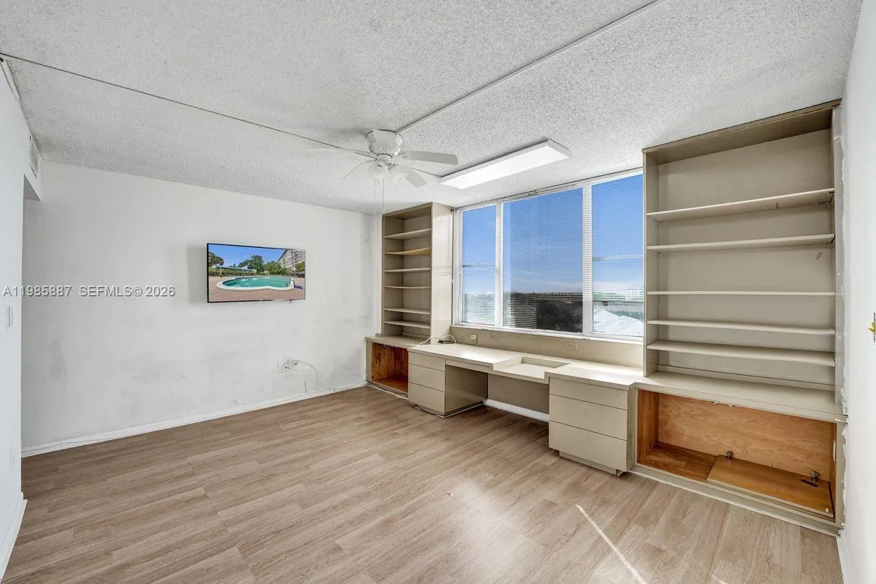 4001 Hillcrest Dr 602-4, Hollywood, Florida 33021, Hollywood, Florida 33021, 3 Bedrooms Bedrooms, ,2 BathroomsBathrooms,Residential,For Sale,4001 Hillcrest Dr 602-4, Hollywood, Florida 33021,A11985887