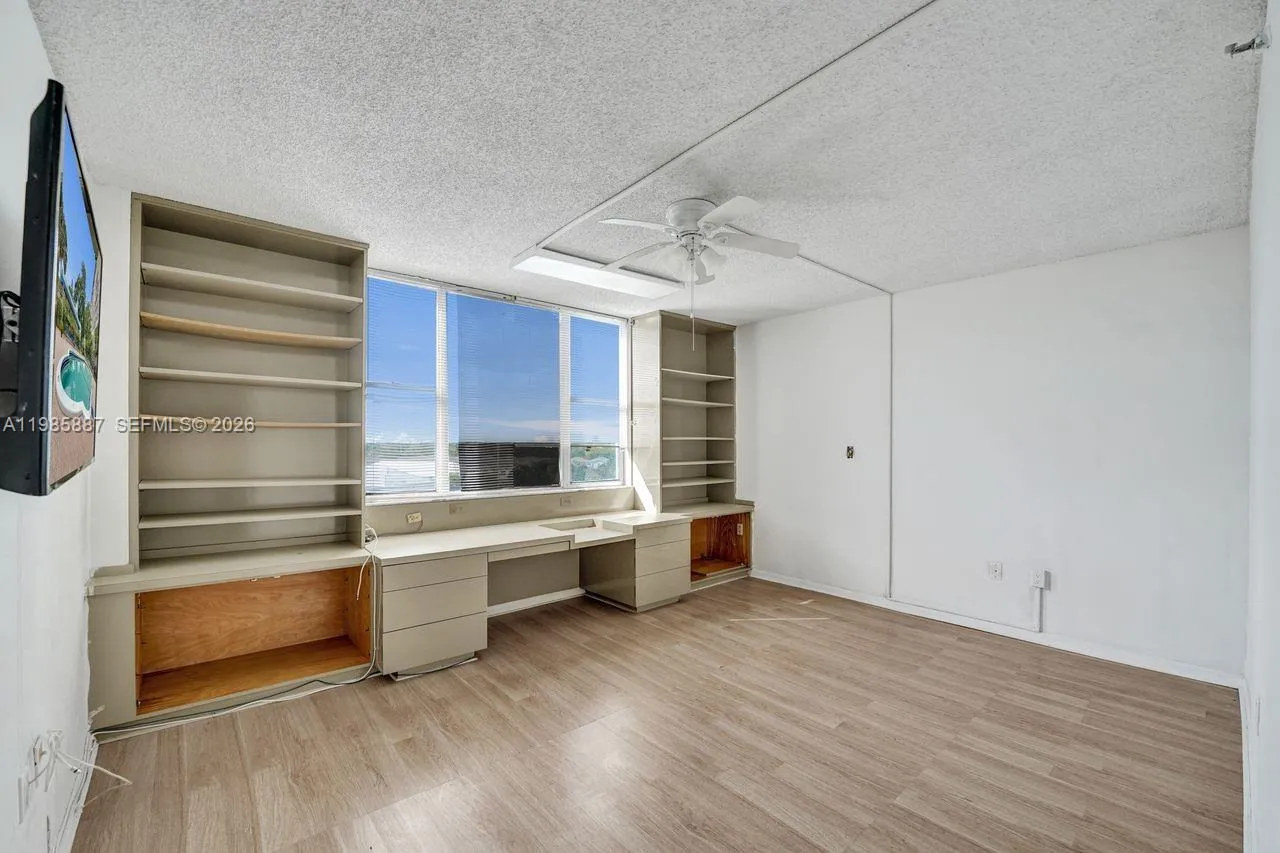 4001 Hillcrest Dr 602-4, Hollywood, Florida 33021, Hollywood, Florida 33021, 3 Bedrooms Bedrooms, ,2 BathroomsBathrooms,Residential,For Sale,4001 Hillcrest Dr 602-4, Hollywood, Florida 33021,A11985887