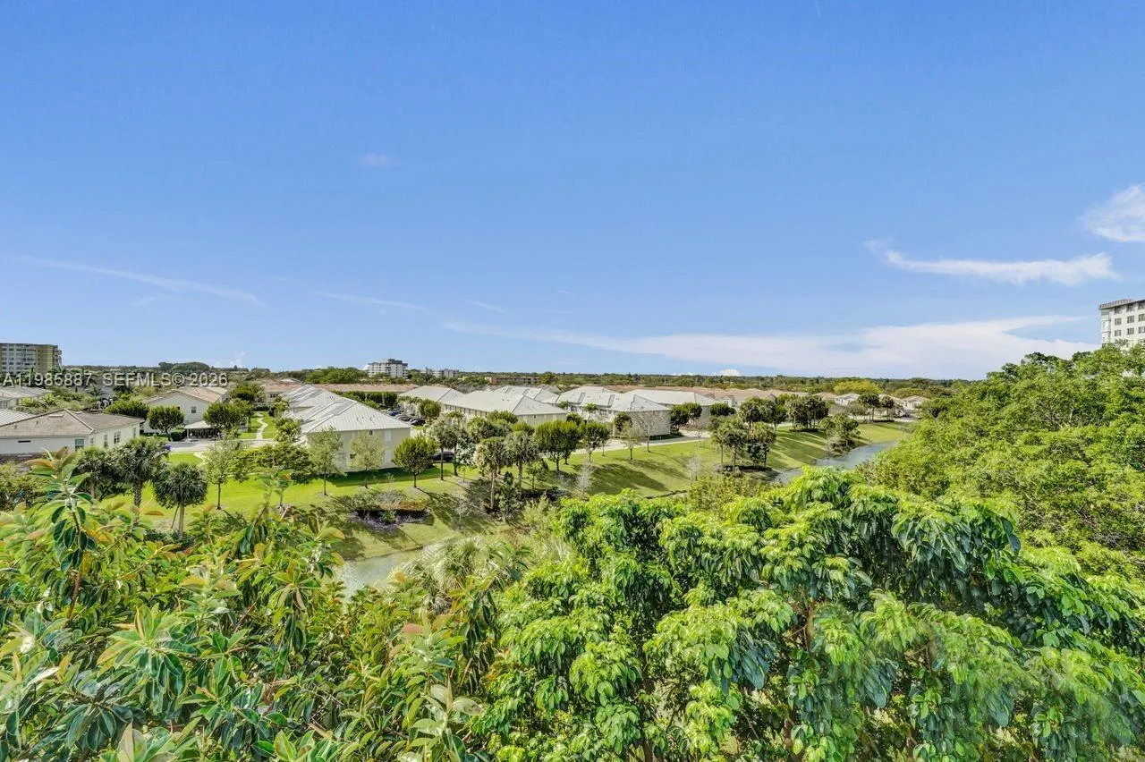 4001 Hillcrest Dr 602-4, Hollywood, Florida 33021, Hollywood, Florida 33021, 3 Bedrooms Bedrooms, ,2 BathroomsBathrooms,Residential,For Sale,4001 Hillcrest Dr 602-4, Hollywood, Florida 33021,A11985887