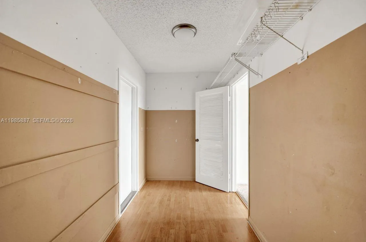 4001 Hillcrest Dr 602-4, Hollywood, Florida 33021, Hollywood, Florida 33021, 3 Bedrooms Bedrooms, ,2 BathroomsBathrooms,Residential,For Sale,4001 Hillcrest Dr 602-4, Hollywood, Florida 33021,A11985887