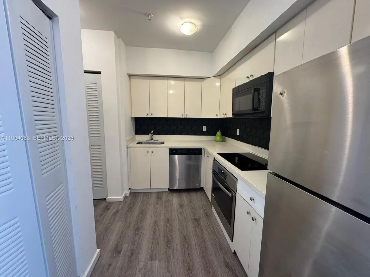 810 7th St 207, Miami Beach, Florida 33139, Miami Beach, Florida 33139, 1 Bedroom Bedrooms, ,1 BathroomBathrooms,Residential Lease,For Rent,810 7th St 207, Miami Beach, Florida 33139,A11984063