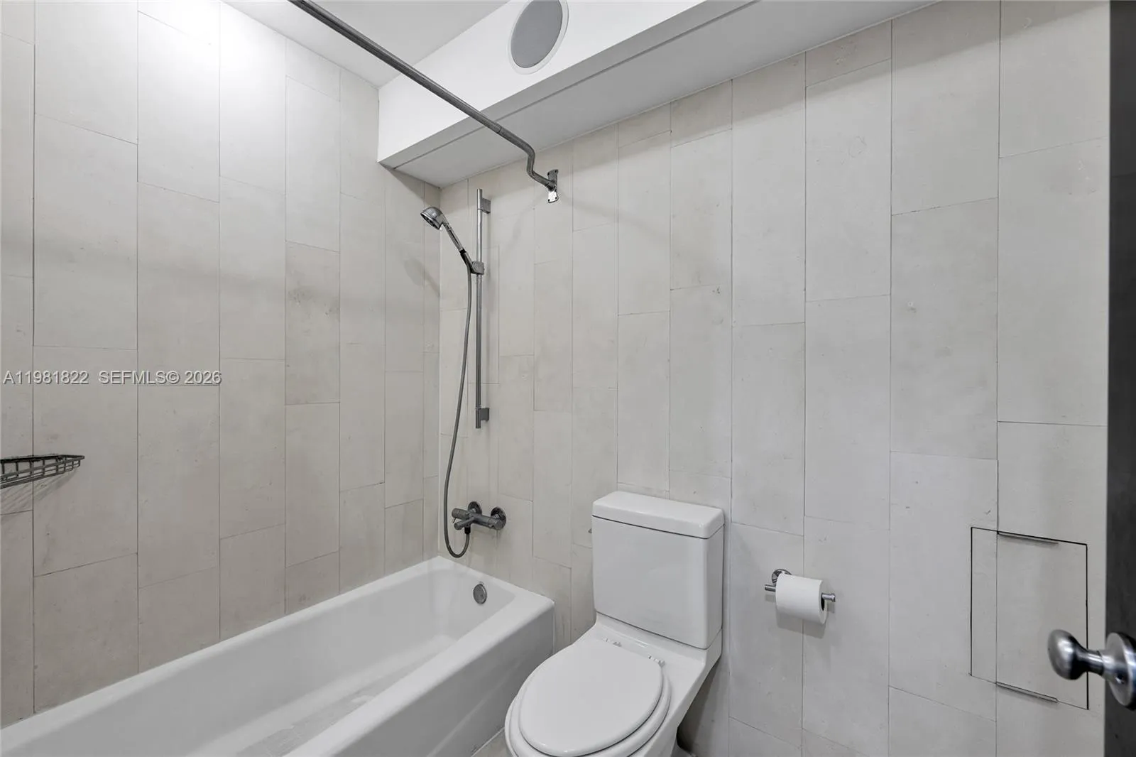 100 Lincoln Road 1511, Miami Beach, Florida 33139, Miami Beach, Florida 33139, 2 Bedrooms Bedrooms, ,2 BathroomsBathrooms,Residential,For Sale,100 Lincoln Road 1511, Miami Beach, Florida 33139,A11981822
