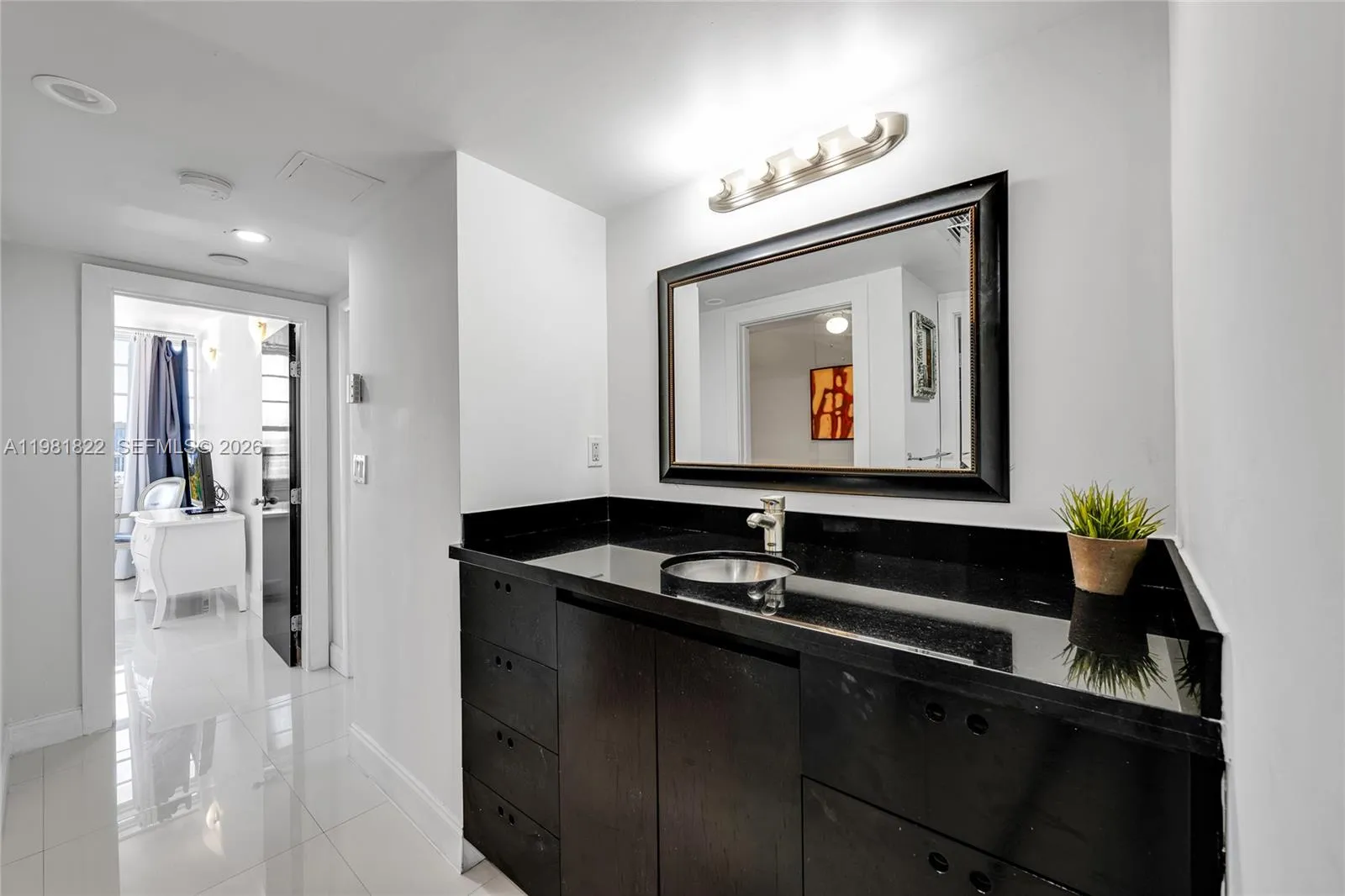100 Lincoln Road 1511, Miami Beach, Florida 33139, Miami Beach, Florida 33139, 2 Bedrooms Bedrooms, ,2 BathroomsBathrooms,Residential,For Sale,100 Lincoln Road 1511, Miami Beach, Florida 33139,A11981822