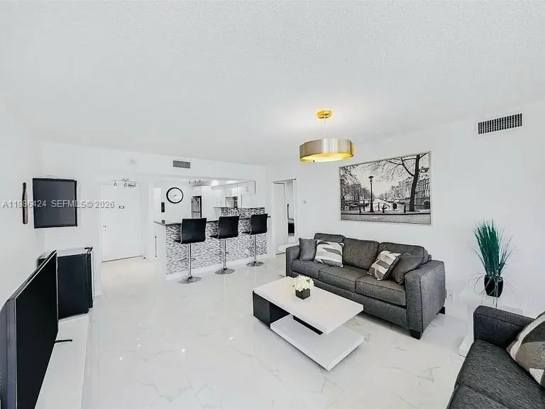 20301 W Country Club Dr 1023, Aventura, Florida 33, Aventura, Florida 33180, 2 Bedrooms Bedrooms, ,2 BathroomsBathrooms,Residential,For Sale,20301 W Country Club Dr 1023, Aventura, Florida 33,A11986424