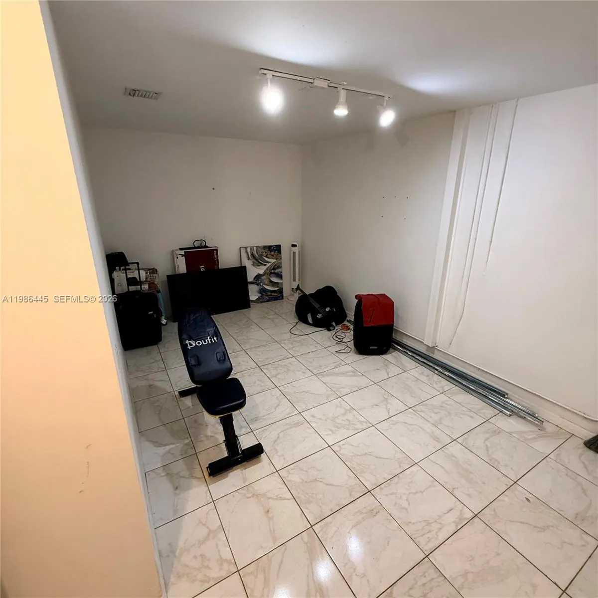 10025 Sw 16th St, Pembroke Pines, Florida 33025, Pembroke Pines, Florida 33025, 2 Bedrooms Bedrooms, ,2 BathroomsBathrooms,Residential,For Sale,10025 Sw 16th St, Pembroke Pines, Florida 33025,A11986445