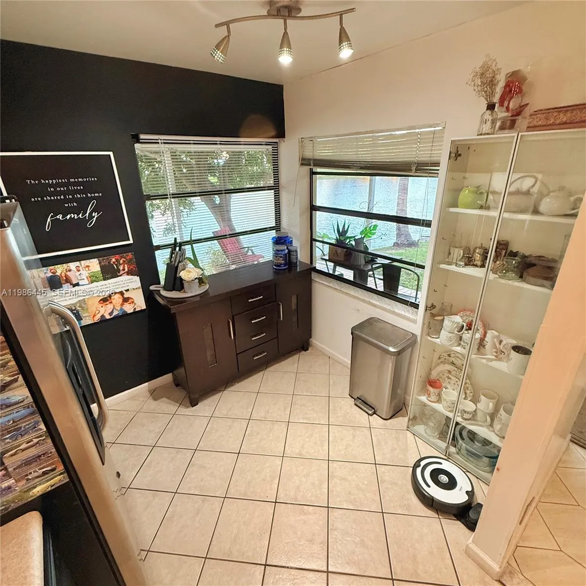 10025 Sw 16th St, Pembroke Pines, Florida 33025, Pembroke Pines, Florida 33025, 2 Bedrooms Bedrooms, ,2 BathroomsBathrooms,Residential,For Sale,10025 Sw 16th St, Pembroke Pines, Florida 33025,A11986445