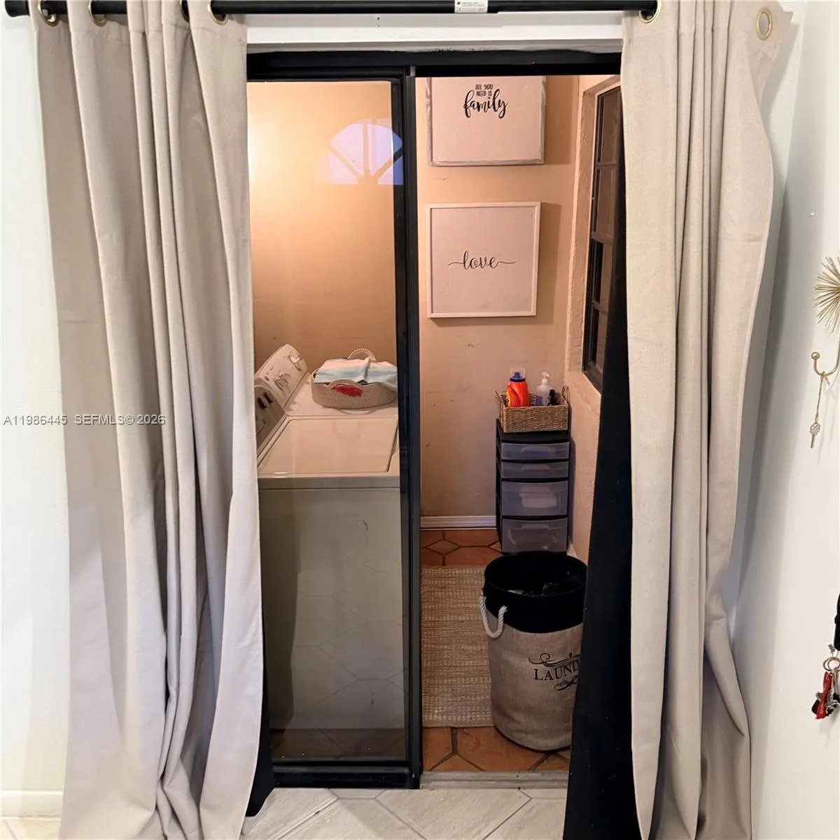 10025 Sw 16th St, Pembroke Pines, Florida 33025, Pembroke Pines, Florida 33025, 2 Bedrooms Bedrooms, ,2 BathroomsBathrooms,Residential,For Sale,10025 Sw 16th St, Pembroke Pines, Florida 33025,A11986445