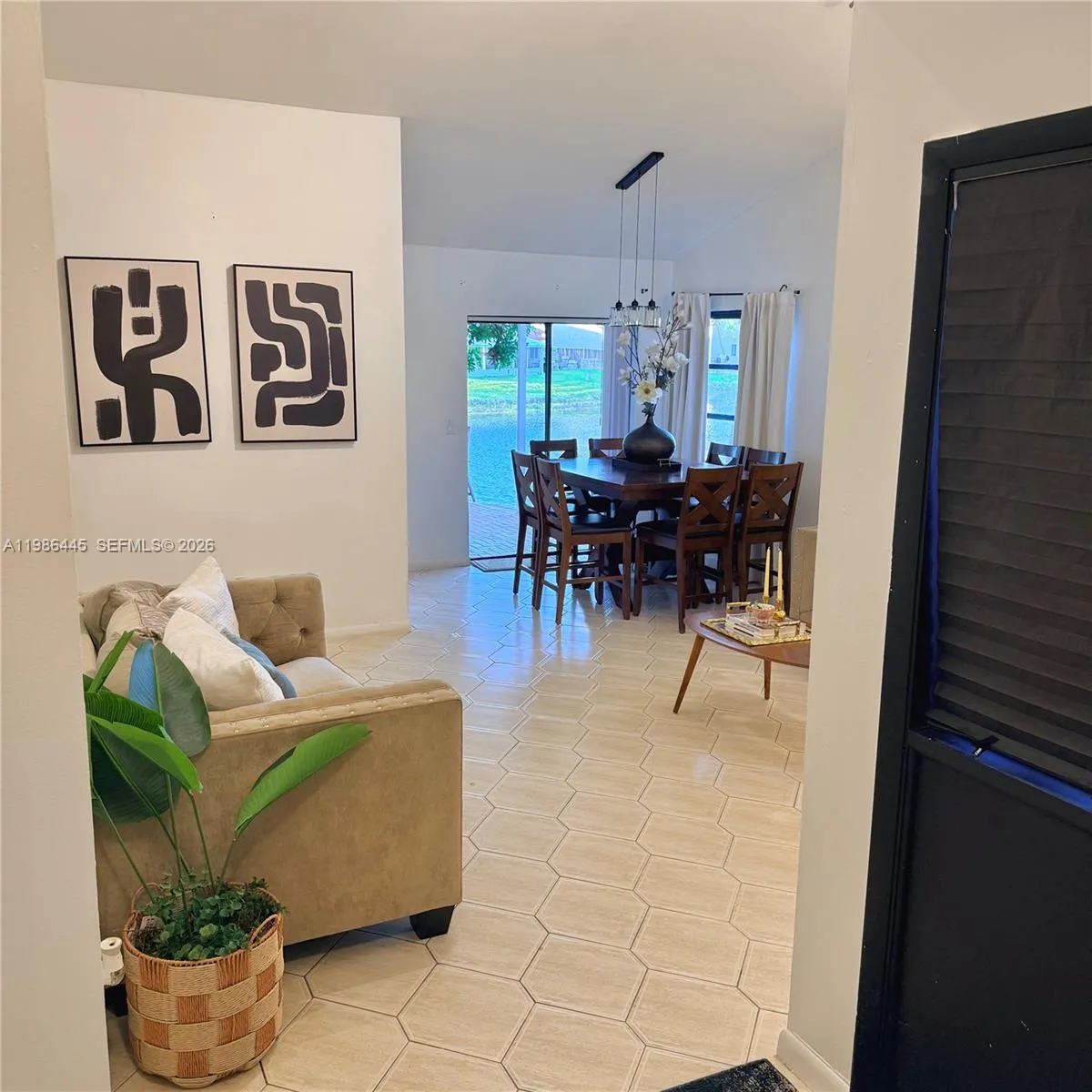 10025 Sw 16th St, Pembroke Pines, Florida 33025, Pembroke Pines, Florida 33025, 2 Bedrooms Bedrooms, ,2 BathroomsBathrooms,Residential,For Sale,10025 Sw 16th St, Pembroke Pines, Florida 33025,A11986445