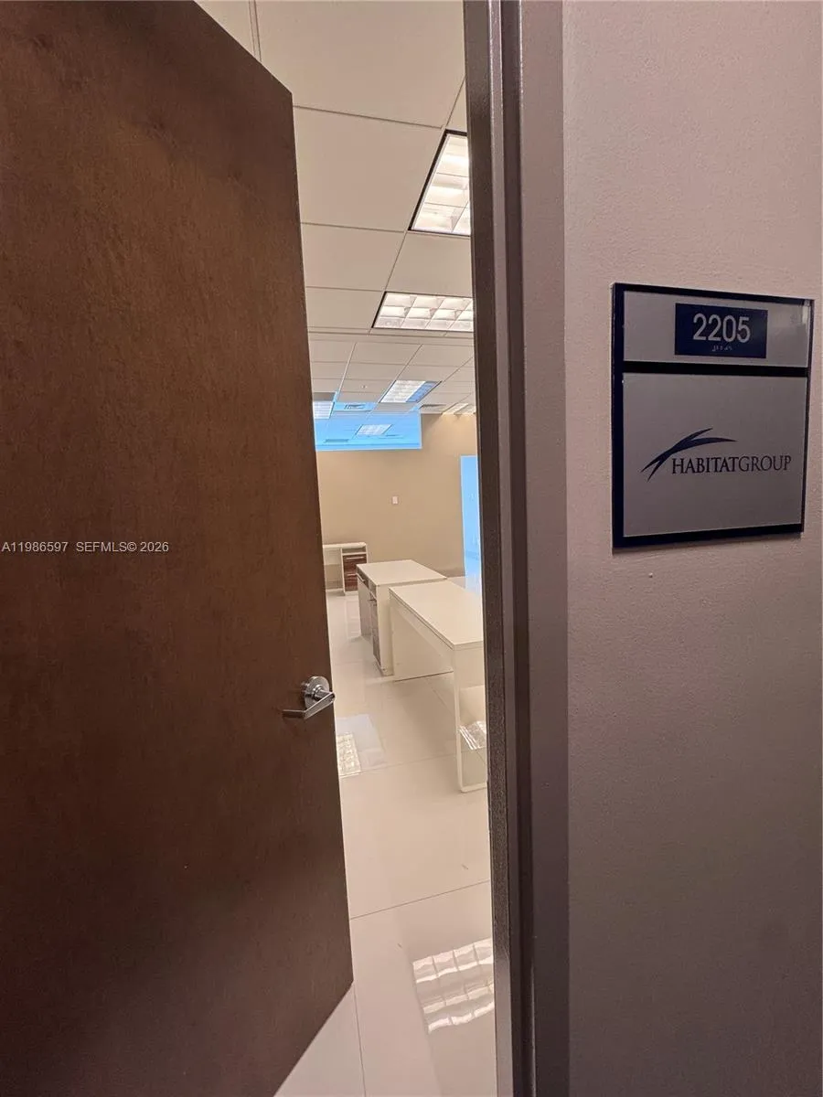 175 Sw 7th St 2205, Miami, Florida 33130, Miami, Florida 33130, ,Commercial Sale,For Sale,175 Sw 7th St 2205, Miami, Florida 33130,A11986597