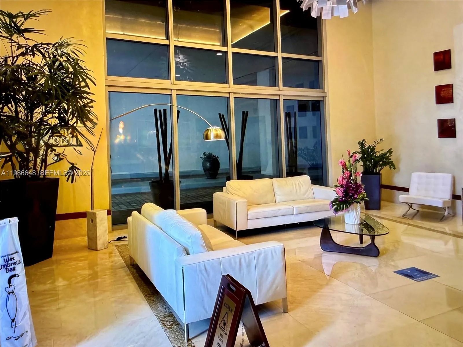 1050 Brickell Ave 2102, Miami, Florida 33131, Miami, Florida 33131, 1 Bedroom Bedrooms, ,1 BathroomBathrooms,Residential Lease,For Rent,1050 Brickell Ave 2102, Miami, Florida 33131,A11986648