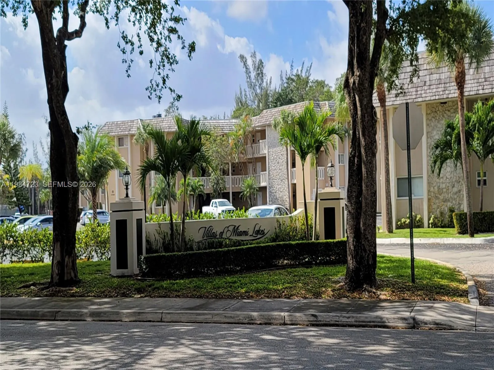 7430 Miami Lakes Dr E105, Miami Lakes, Florida 330, Miami Lakes, Florida 33014, 2 Bedrooms Bedrooms, ,2 BathroomsBathrooms,Residential Lease,For Rent,7430 Miami Lakes Dr E105, Miami Lakes, Florida 330,A11984723