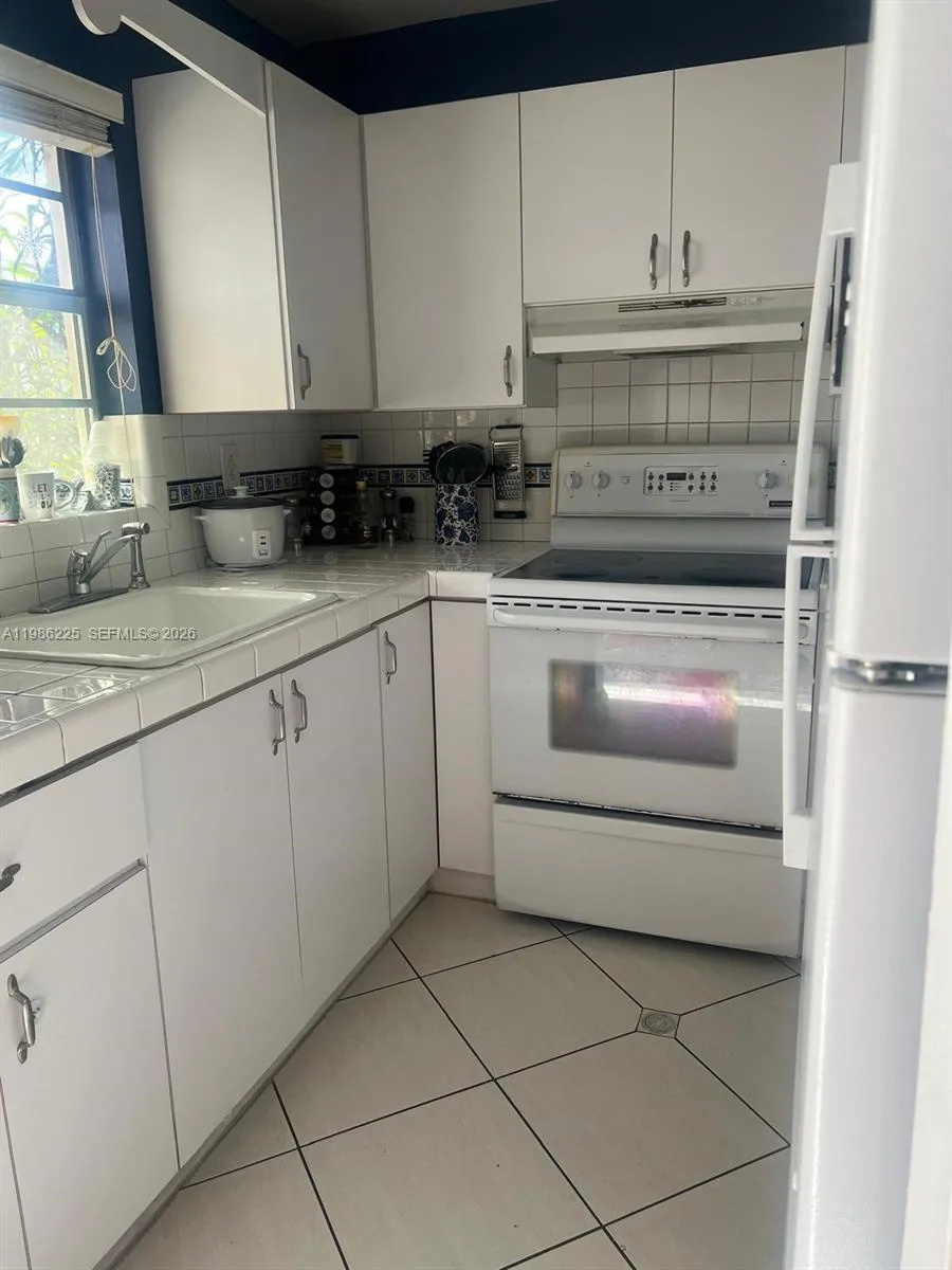6620 W 2nd Ct 407, Hialeah, Florida 33012, Hialeah, Florida 33012, 2 Bedrooms Bedrooms, ,1 BathroomBathrooms,Residential,For Sale,6620 W 2nd Ct 407, Hialeah, Florida 33012,A11986225