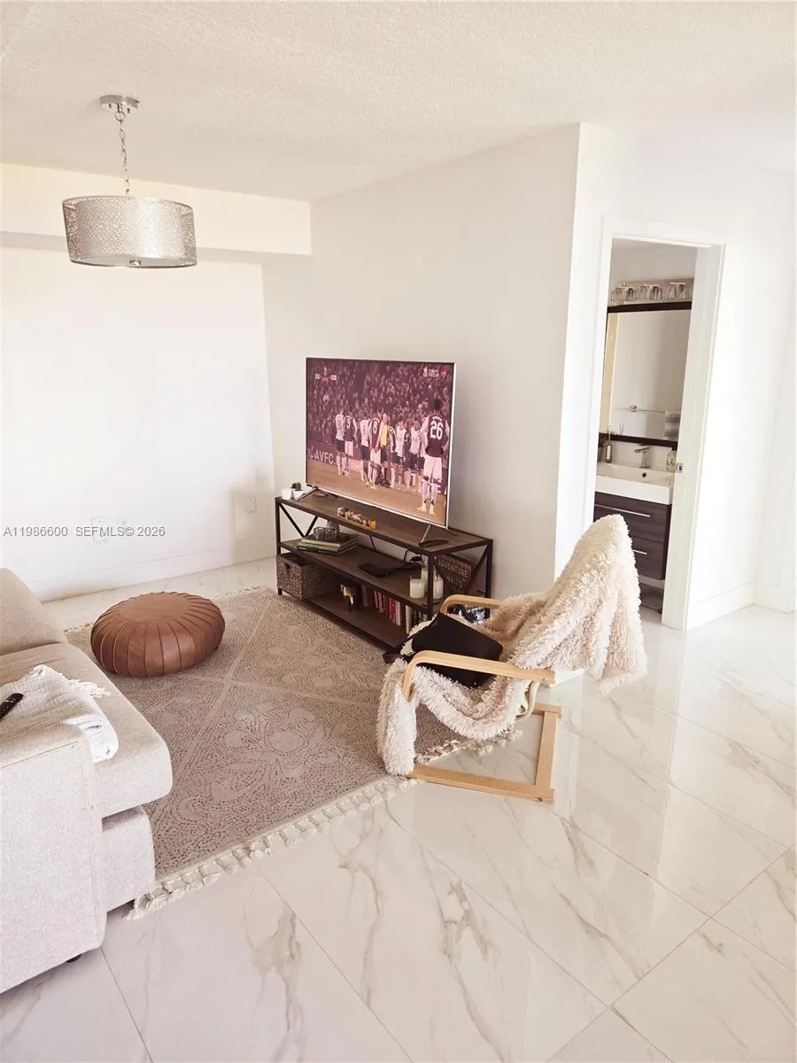 1650 Coral Way 702, Miami, Florida 33145, Miami, Florida 33145, 2 Bedrooms Bedrooms, ,2 BathroomsBathrooms,Residential Lease,For Rent,1650 Coral Way 702, Miami, Florida 33145,A11986600