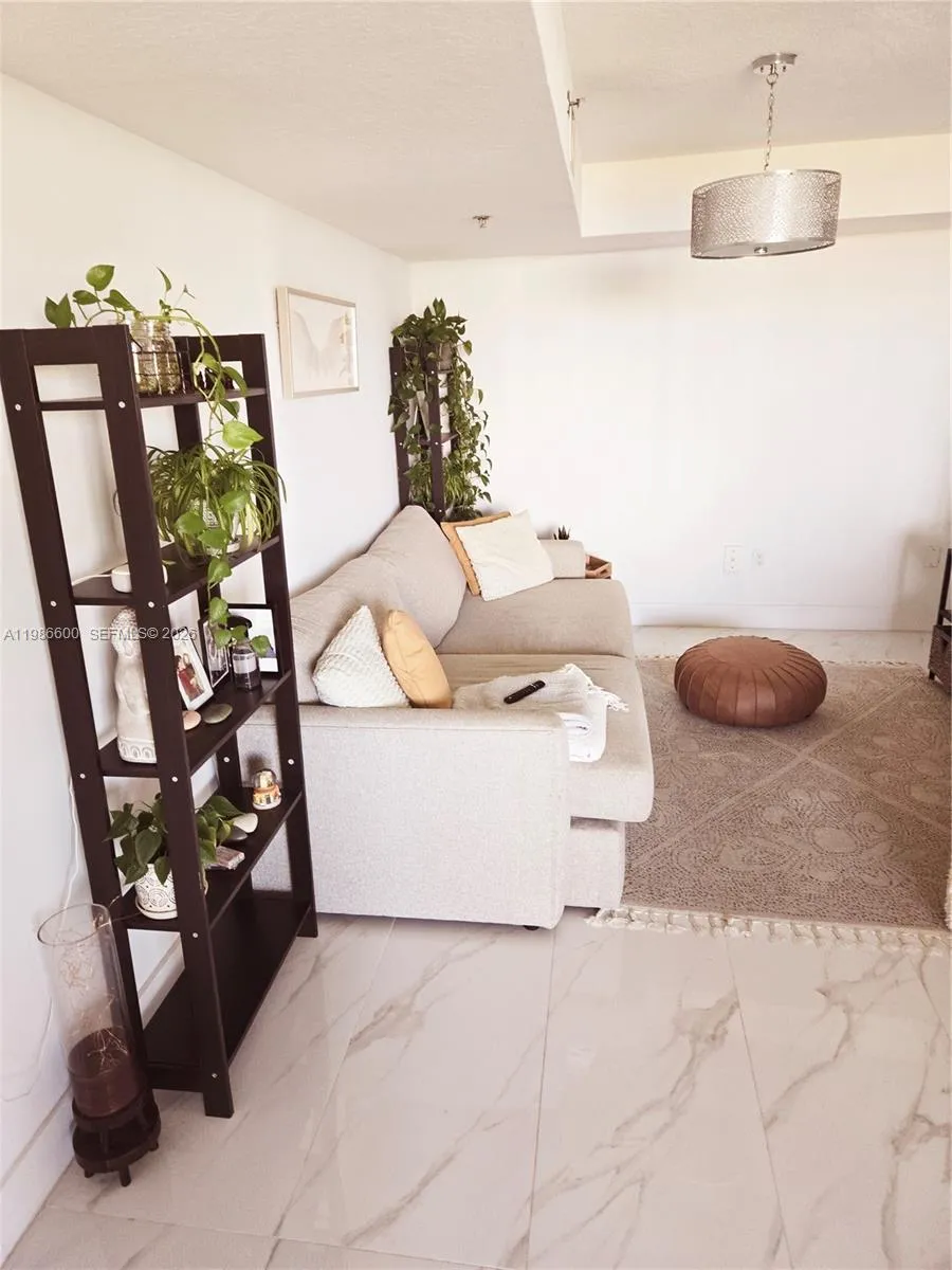 1650 Coral Way 702, Miami, Florida 33145, Miami, Florida 33145, 2 Bedrooms Bedrooms, ,2 BathroomsBathrooms,Residential Lease,For Rent,1650 Coral Way 702, Miami, Florida 33145,A11986600