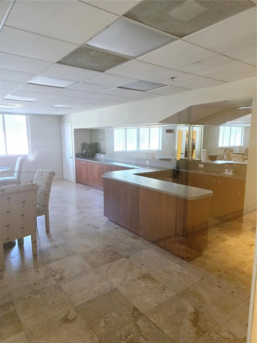 1650 Coral Way 702, Miami, Florida 33145, Miami, Florida 33145, 2 Bedrooms Bedrooms, ,2 BathroomsBathrooms,Residential Lease,For Rent,1650 Coral Way 702, Miami, Florida 33145,A11986600