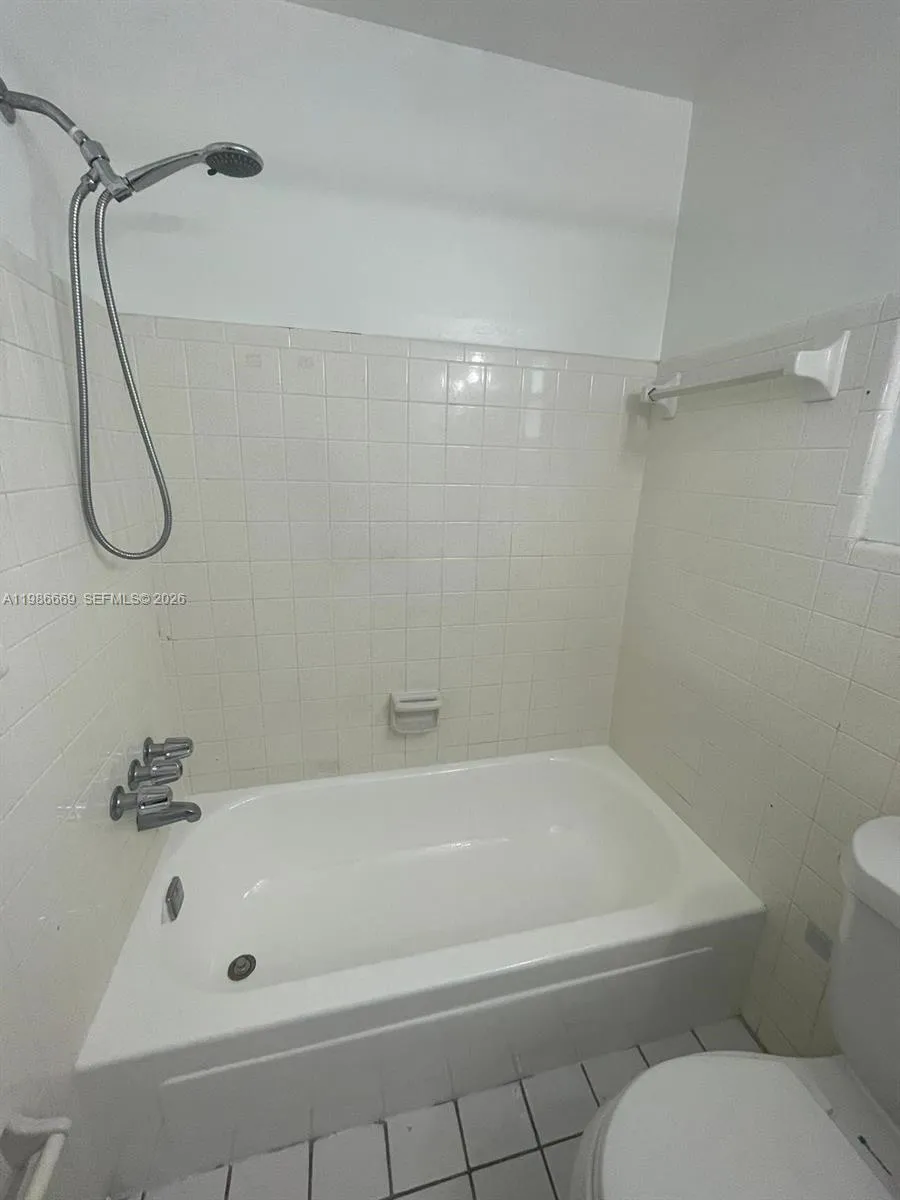 2826 Van Buren St, Hollywood, Florida 33020, Hollywood, Florida 33020, 1 Bedroom Bedrooms, ,1 BathroomBathrooms,Residential,For Sale,2826 Van Buren St, Hollywood, Florida 33020,A11986669