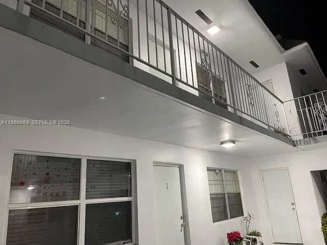 2826 Van Buren St, Hollywood, Florida 33020, Hollywood, Florida 33020, 1 Bedroom Bedrooms, ,1 BathroomBathrooms,Residential,For Sale,2826 Van Buren St, Hollywood, Florida 33020,A11986669