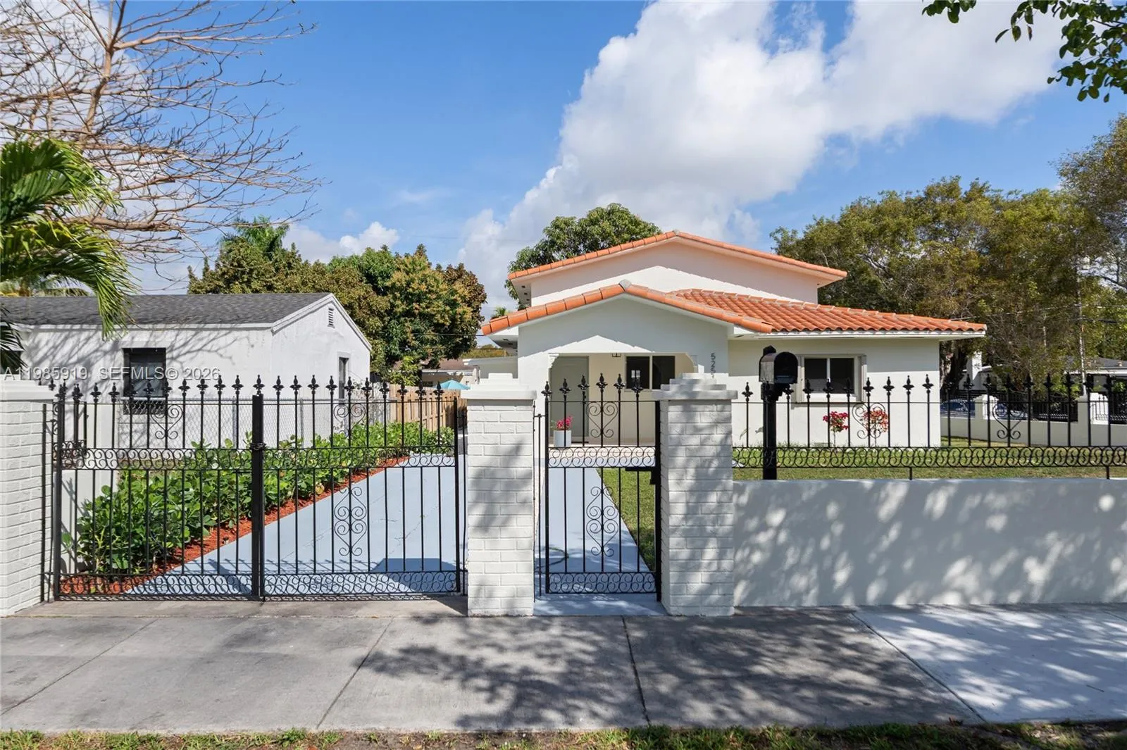 5251 Sw 6th St, Miami, Florida 33134, Miami, Florida 33134, 4 Bedrooms Bedrooms, ,2 BathroomsBathrooms,Residential,For Sale,5251 Sw 6th St, Miami, Florida 33134,A11985919