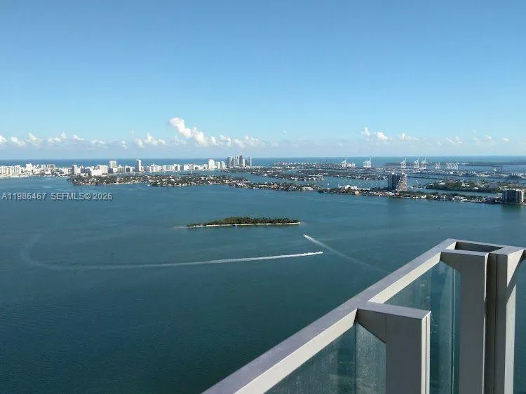 2900 Ne 7th Ave 1003, Miami, Florida 33137, Miami, Florida 33137, 2 Bedrooms Bedrooms, ,3 BathroomsBathrooms,Residential Lease,For Rent,2900 Ne 7th Ave 1003, Miami, Florida 33137,A11986467