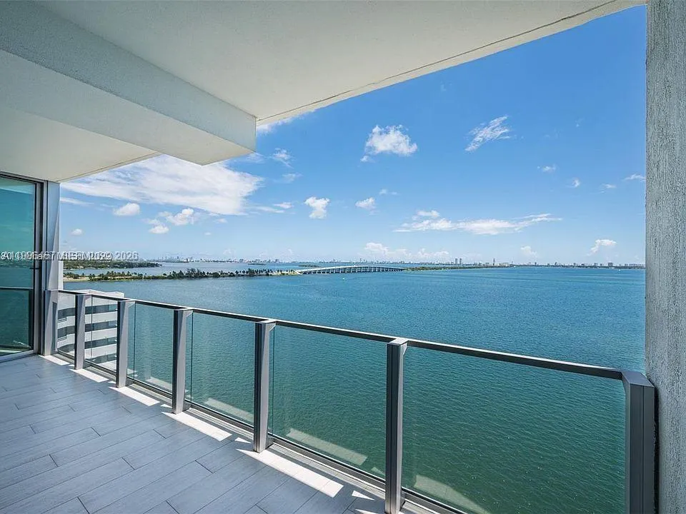 2900 Ne 7th Ave 1003, Miami, Florida 33137, Miami, Florida 33137, 2 Bedrooms Bedrooms, ,3 BathroomsBathrooms,Residential Lease,For Rent,2900 Ne 7th Ave 1003, Miami, Florida 33137,A11986467