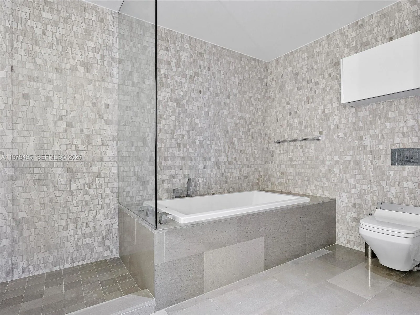 88 Sw 7th St 2709, Miami, Florida 33130, Miami, Florida 33130, 2 Bedrooms Bedrooms, ,2 BathroomsBathrooms,Residential Lease,For Rent,88 Sw 7th St 2709, Miami, Florida 33130,A11979495