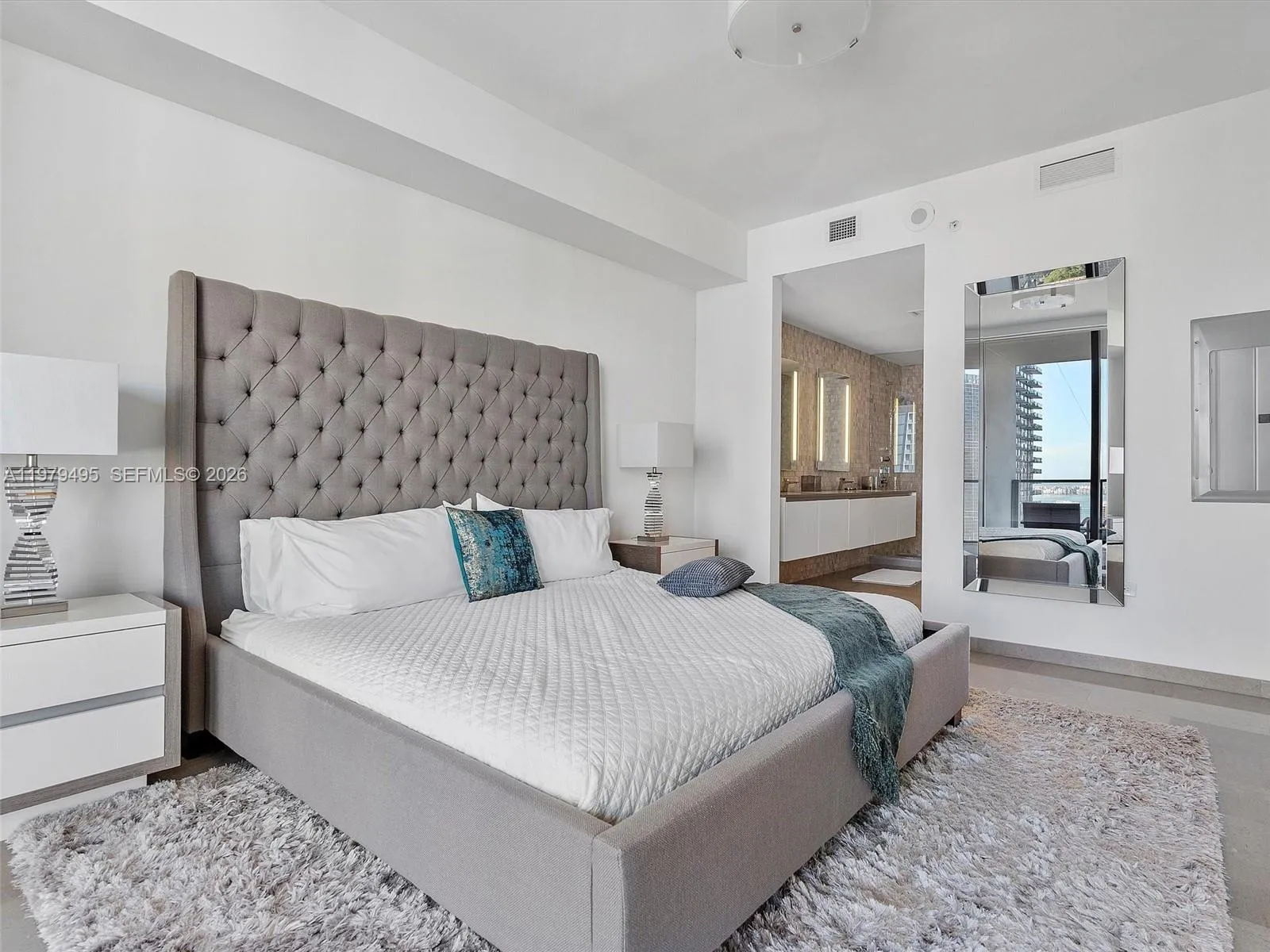 88 Sw 7th St 2709, Miami, Florida 33130, Miami, Florida 33130, 2 Bedrooms Bedrooms, ,2 BathroomsBathrooms,Residential Lease,For Rent,88 Sw 7th St 2709, Miami, Florida 33130,A11979495