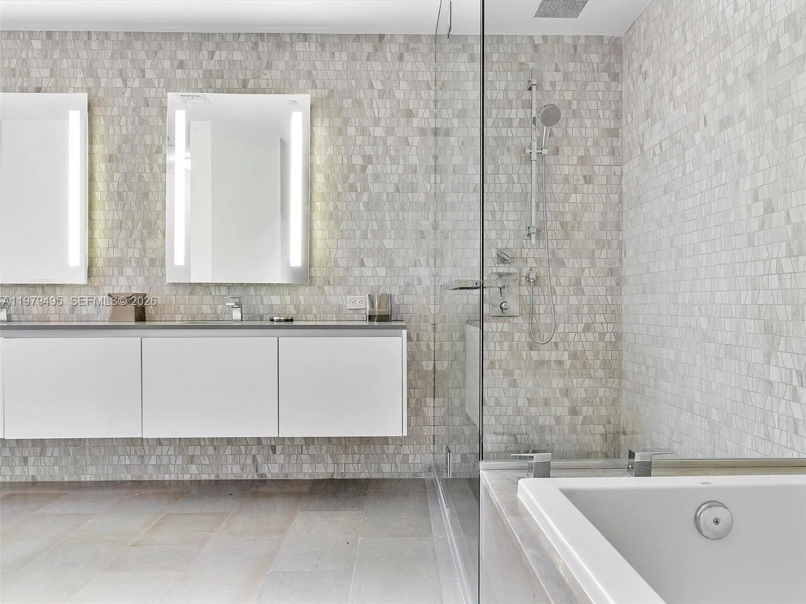 88 Sw 7th St 2709, Miami, Florida 33130, Miami, Florida 33130, 2 Bedrooms Bedrooms, ,2 BathroomsBathrooms,Residential Lease,For Rent,88 Sw 7th St 2709, Miami, Florida 33130,A11979495