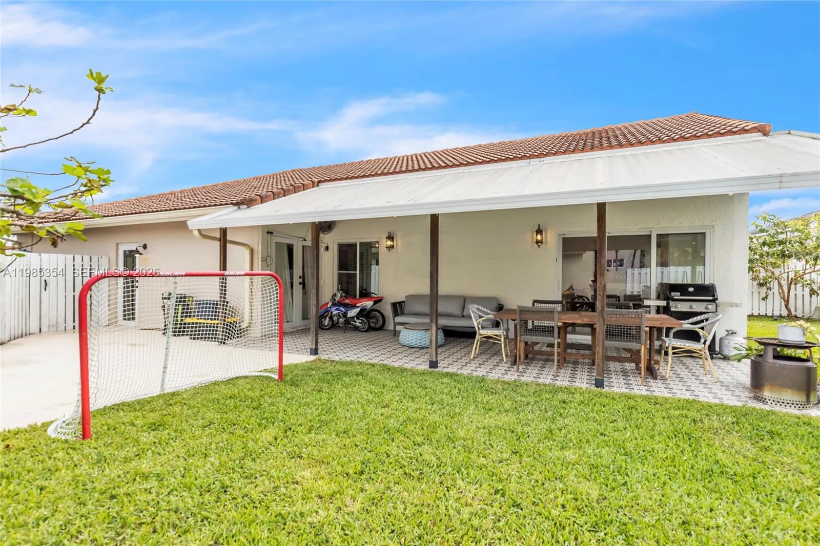 12742 Nw 11th Pl, Sunrise, Florida 33323, Sunrise, Florida 33323, 3 Bedrooms Bedrooms, ,2 BathroomsBathrooms,Residential,For Sale,12742 Nw 11th Pl, Sunrise, Florida 33323,A11985354