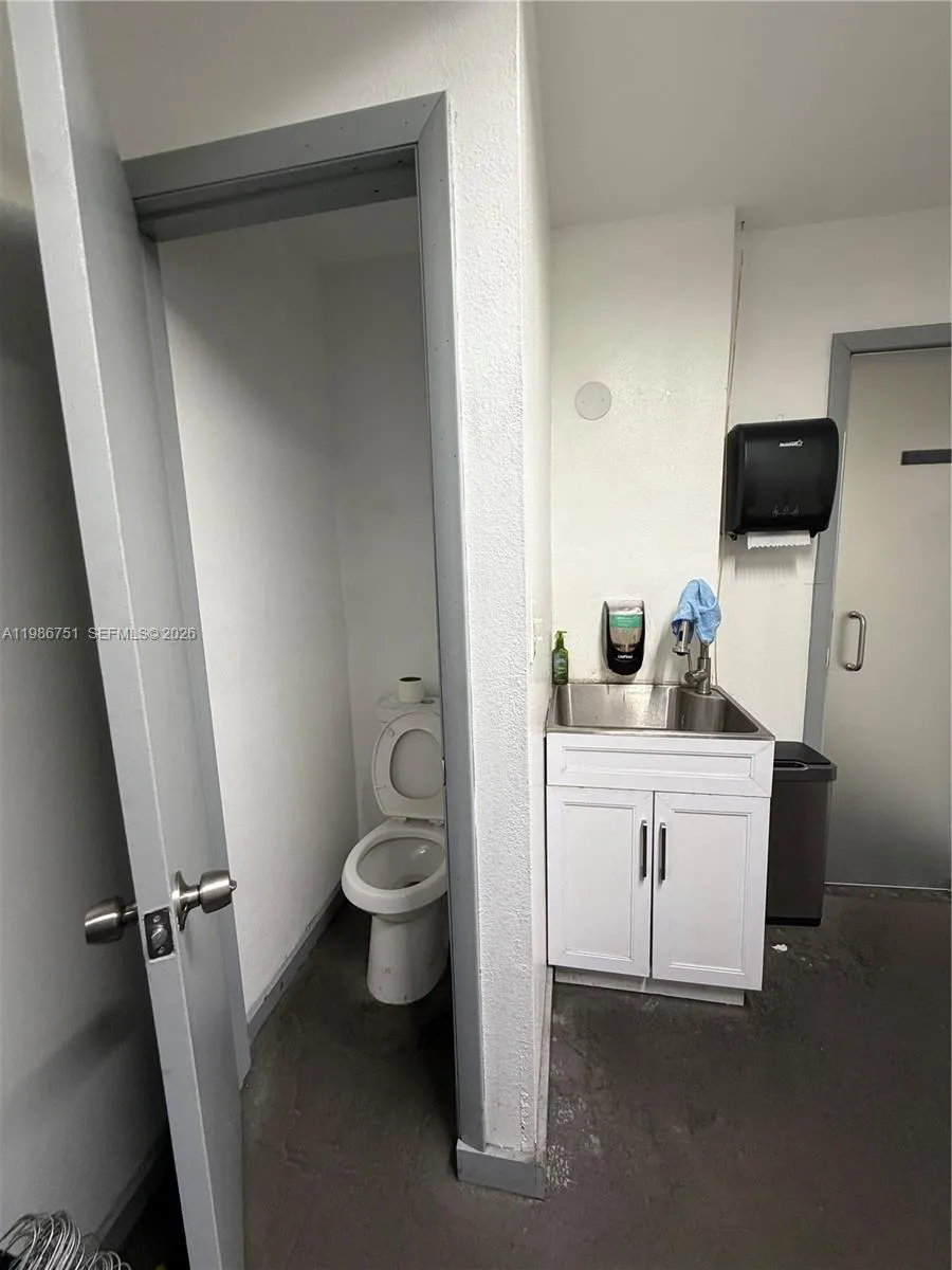 330 Nw 171st St, North Miami Beach, Florida 33169, North Miami Beach, Florida 33169, ,Business Opportunity,For Sale,330 Nw 171st St, North Miami Beach, Florida 33169,A11986751