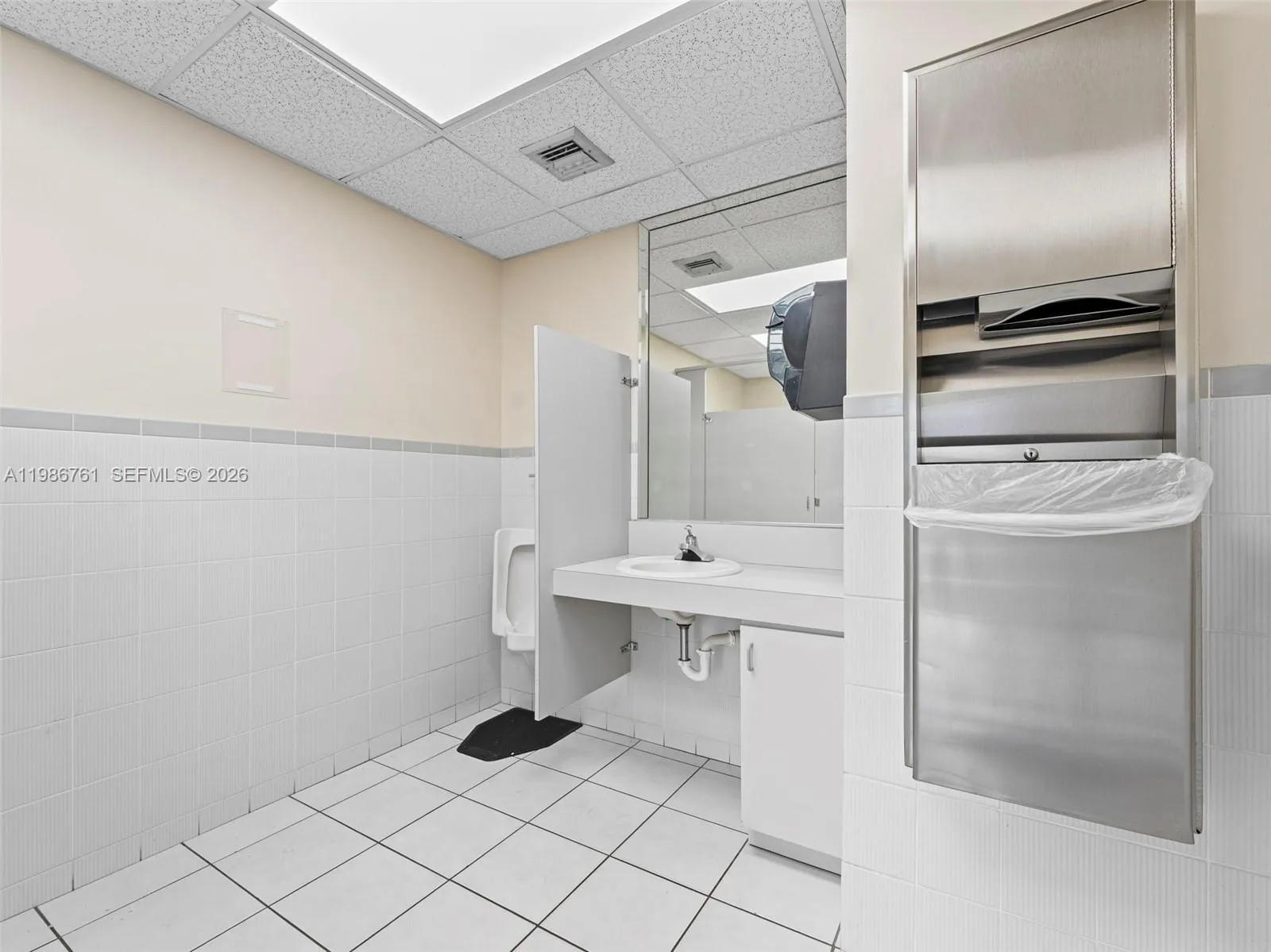 1312 Sw 27th Ave, Miami, Florida 33145, Miami, Florida 33145, ,Commercial Lease,For Rent,1312 Sw 27th Ave, Miami, Florida 33145,A11986761