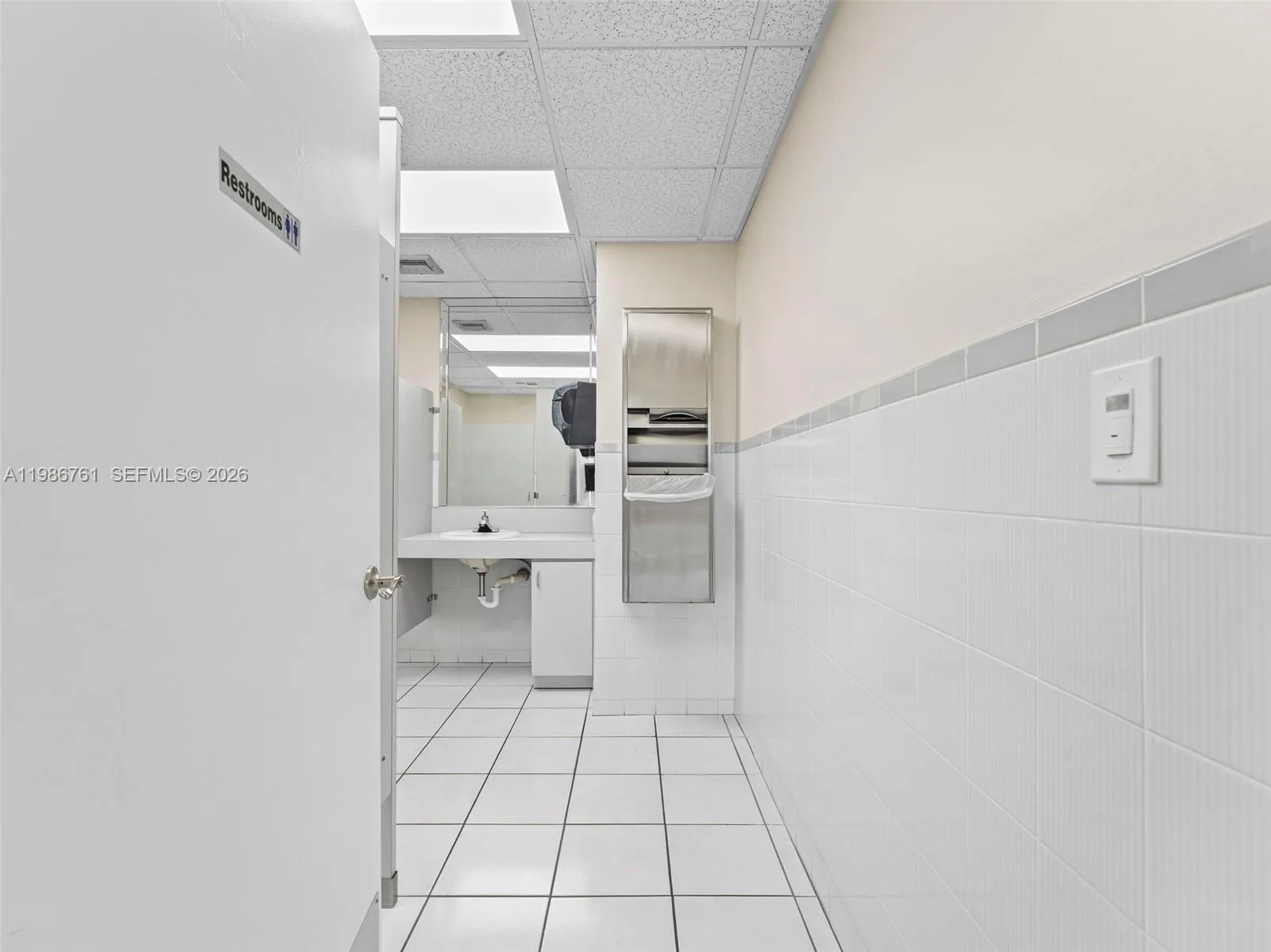 1312 Sw 27th Ave, Miami, Florida 33145, Miami, Florida 33145, ,Commercial Lease,For Rent,1312 Sw 27th Ave, Miami, Florida 33145,A11986761