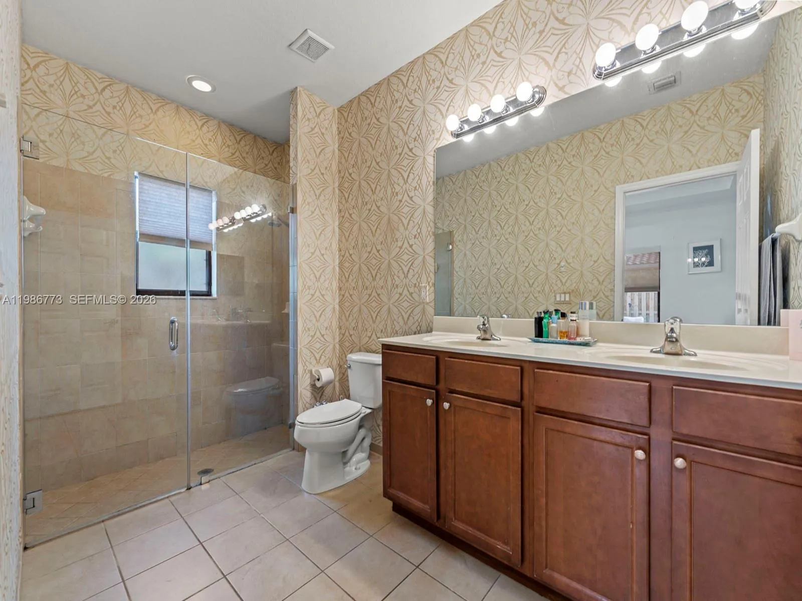 15404 Sw 175th St, Miami, Florida 33187, Miami, Florida 33187, 3 Bedrooms Bedrooms, ,3 BathroomsBathrooms,Residential,For Sale,15404 Sw 175th St, Miami, Florida 33187,A11986773