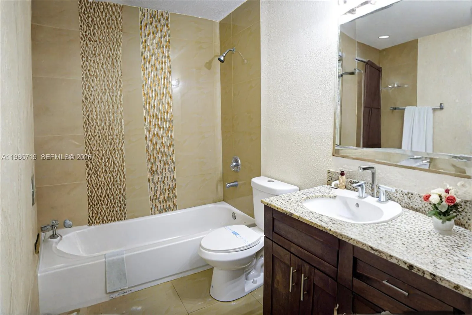 4260 Nw 31st Ter 2, Lauderdale Lakes, Florida 3330, Lauderdale Lakes, Florida 33309, 2 Bedrooms Bedrooms, ,1 BathroomBathrooms,Residential Lease,For Rent,4260 Nw 31st Ter 2, Lauderdale Lakes, Florida 3330,A11986719