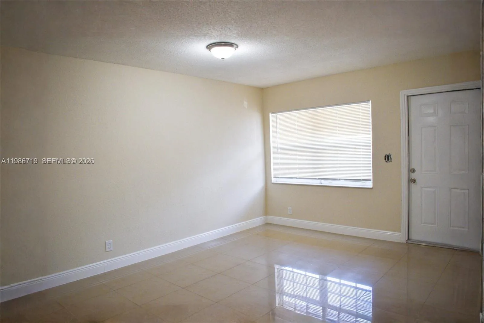 4260 Nw 31st Ter 2, Lauderdale Lakes, Florida 3330, Lauderdale Lakes, Florida 33309, 2 Bedrooms Bedrooms, ,1 BathroomBathrooms,Residential Lease,For Rent,4260 Nw 31st Ter 2, Lauderdale Lakes, Florida 3330,A11986719