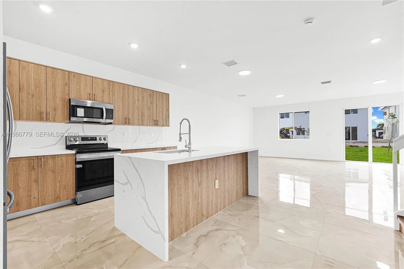 22431 Sw 125 Ave 19b, Miami, Florida 33033, Miami, Florida 33033, 5 Bedrooms Bedrooms, ,3 BathroomsBathrooms,Residential Lease,For Rent,22431 Sw 125 Ave 19b, Miami, Florida 33033,A11986779