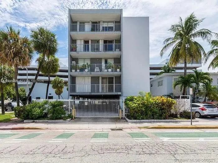 1615 West Ave 502, Miami Beach, Florida 33139, Miami Beach, Florida 33139, ,1 BathroomBathrooms,Residential Lease,For Rent,1615 West Ave 502, Miami Beach, Florida 33139,A11986365