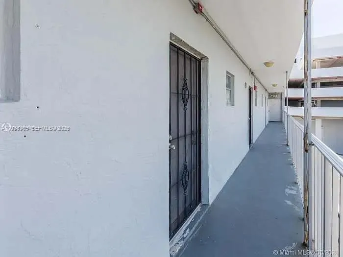 1615 West Ave 502, Miami Beach, Florida 33139, Miami Beach, Florida 33139, ,1 BathroomBathrooms,Residential Lease,For Rent,1615 West Ave 502, Miami Beach, Florida 33139,A11986365