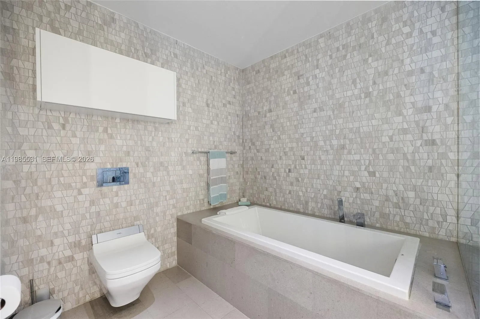 88 Sw 7th St 1010, Miami, Florida 33130, Miami, Florida 33130, 2 Bedrooms Bedrooms, ,2 BathroomsBathrooms,Residential,For Sale,88 Sw 7th St 1010, Miami, Florida 33130,A11985531