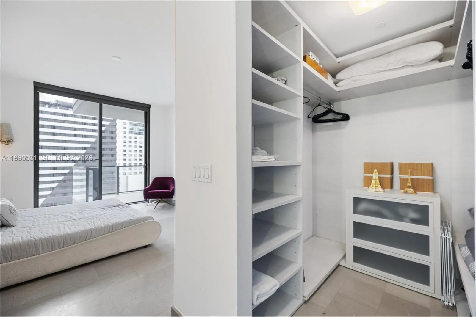 88 Sw 7th St 1010, Miami, Florida 33130, Miami, Florida 33130, 2 Bedrooms Bedrooms, ,2 BathroomsBathrooms,Residential,For Sale,88 Sw 7th St 1010, Miami, Florida 33130,A11985531