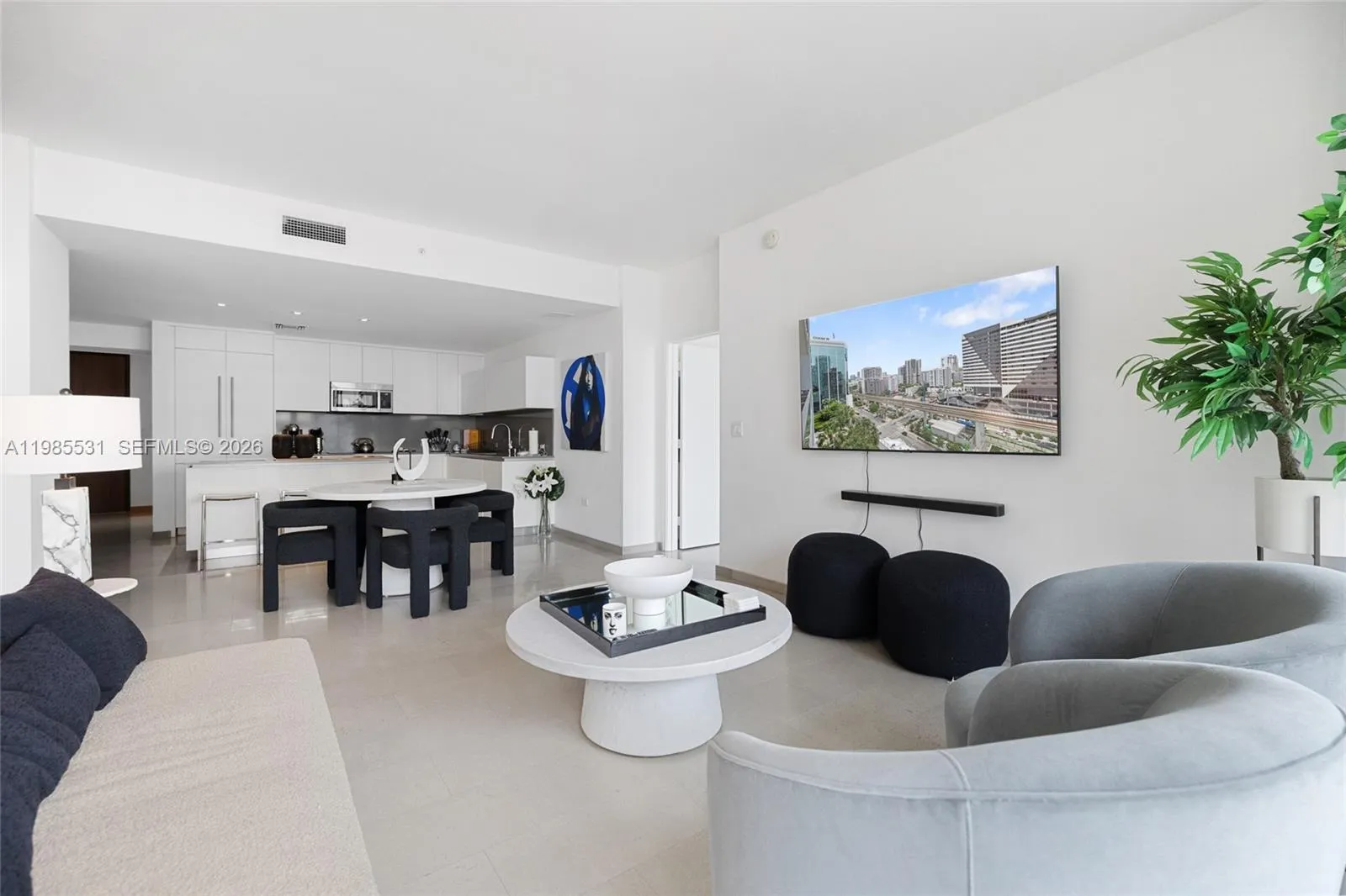 88 Sw 7th St 1010, Miami, Florida 33130, Miami, Florida 33130, 2 Bedrooms Bedrooms, ,2 BathroomsBathrooms,Residential,For Sale,88 Sw 7th St 1010, Miami, Florida 33130,A11985531