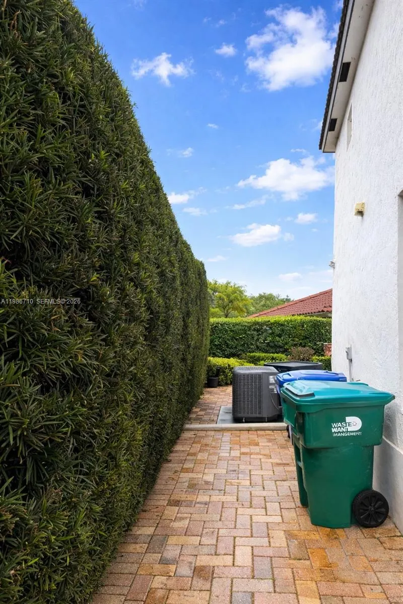 7770 Nw 161st Ter, Miami Lakes, Florida 33016, Miami Lakes, Florida 33016, 4 Bedrooms Bedrooms, ,3 BathroomsBathrooms,Residential Lease,For Rent,7770 Nw 161st Ter, Miami Lakes, Florida 33016,A11986710