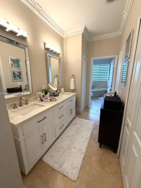 7770 Nw 161st Ter, Miami Lakes, Florida 33016, Miami Lakes, Florida 33016, 4 Bedrooms Bedrooms, ,3 BathroomsBathrooms,Residential Lease,For Rent,7770 Nw 161st Ter, Miami Lakes, Florida 33016,A11986710