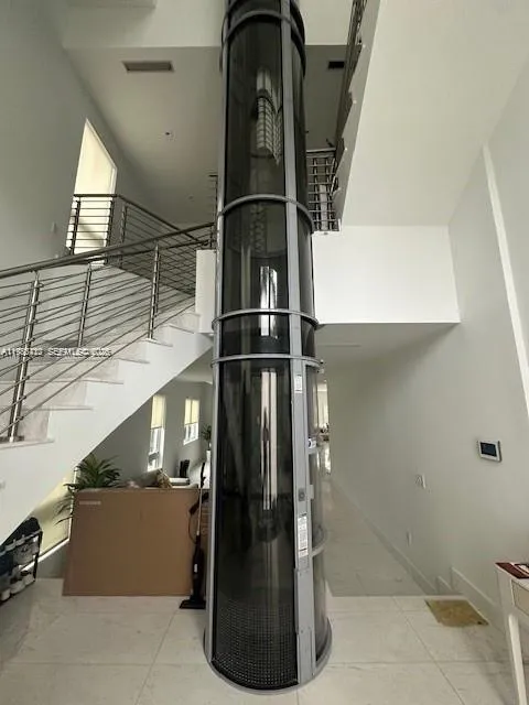 8210 Nw 33rd Ter, Doral, Florida 33122, Doral, Florida 33122, 5 Bedrooms Bedrooms, ,6 BathroomsBathrooms,Residential Lease,For Rent,8210 Nw 33rd Ter, Doral, Florida 33122,A11985712