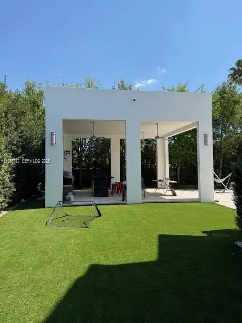 8210 Nw 33rd Ter, Doral, Florida 33122, Doral, Florida 33122, 5 Bedrooms Bedrooms, ,6 BathroomsBathrooms,Residential Lease,For Rent,8210 Nw 33rd Ter, Doral, Florida 33122,A11985712