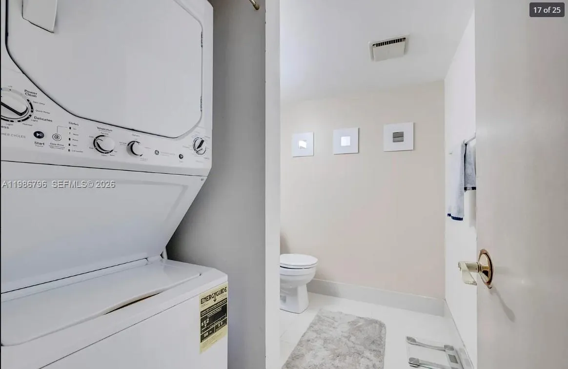 Lauderhill, Florida 33319, 1 Bedroom Bedrooms, ,1 BathroomBathrooms,Residential,For Sale,A11986796