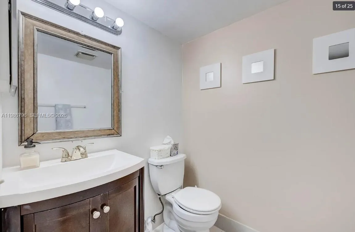 Lauderhill, Florida 33319, 1 Bedroom Bedrooms, ,1 BathroomBathrooms,Residential,For Sale,A11986796