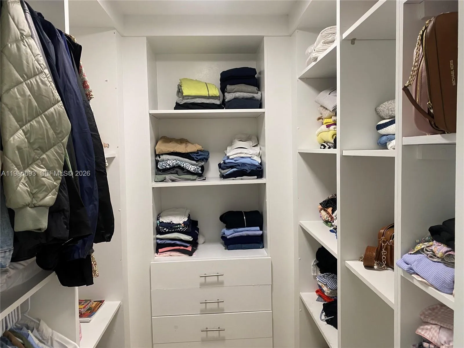 185 Se 14th Ter 1905, Miami, Florida 33131, Miami, Florida 33131, 2 Bedrooms Bedrooms, ,2 BathroomsBathrooms,Residential Lease,For Rent,185 Se 14th Ter 1905, Miami, Florida 33131,A11985693