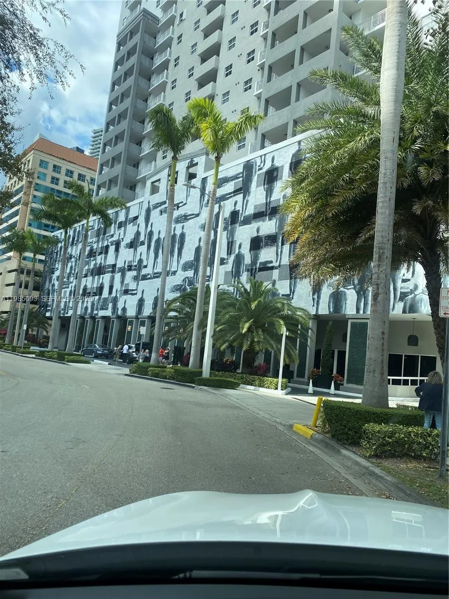 185 Se 14th Ter 1905, Miami, Florida 33131, Miami, Florida 33131, 2 Bedrooms Bedrooms, ,2 BathroomsBathrooms,Residential Lease,For Rent,185 Se 14th Ter 1905, Miami, Florida 33131,A11985693