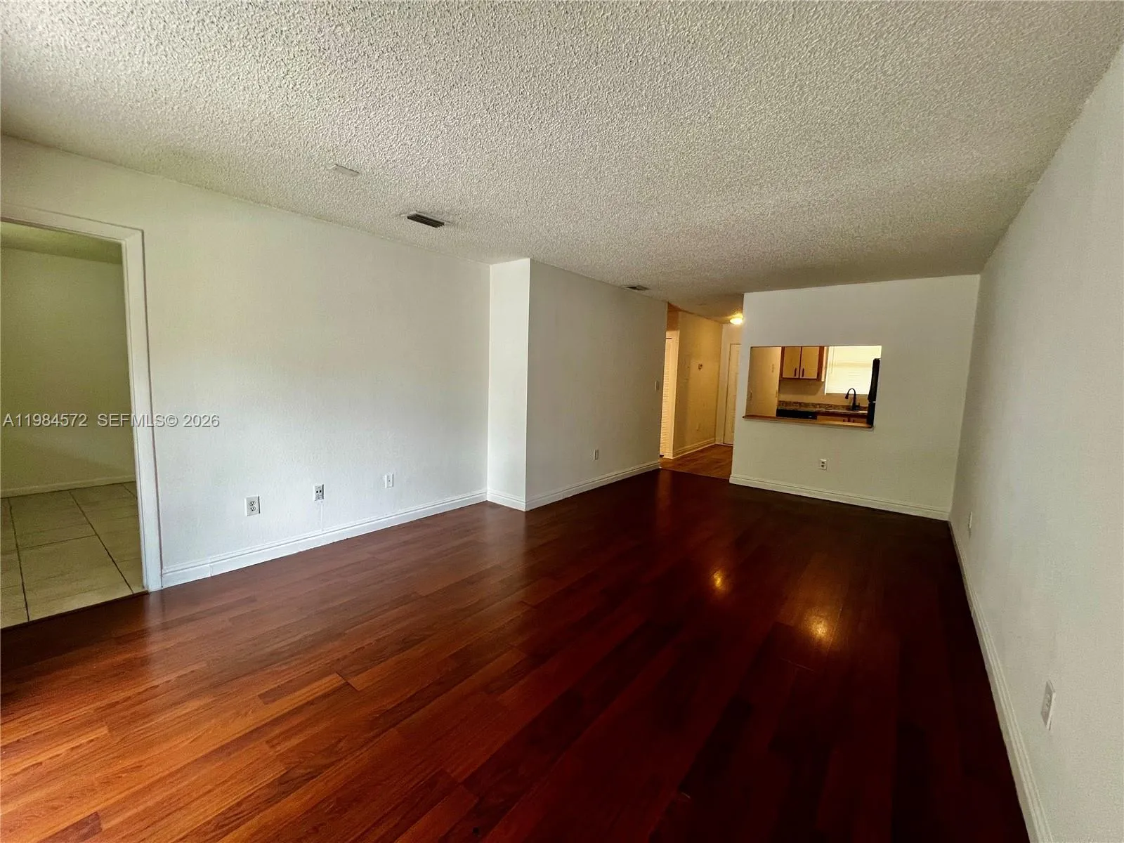 6001 Shakerwood Cir 204, Tamarac, Florida 33319, Tamarac, Florida 33319, 2 Bedrooms Bedrooms, ,2 BathroomsBathrooms,Residential Lease,For Rent,6001 Shakerwood Cir 204, Tamarac, Florida 33319,A11984572