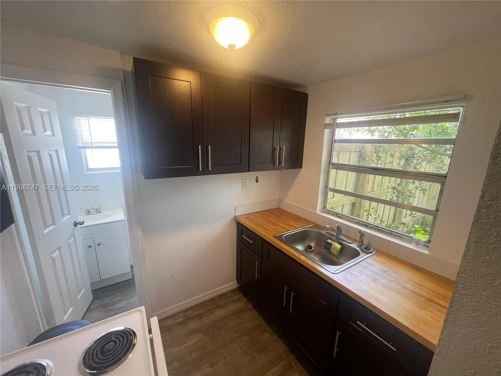 5738 Garfield St B, Hollywood, Florida 33021, Hollywood, Florida 33021, 1 Bedroom Bedrooms, ,1 BathroomBathrooms,Residential Lease,For Rent,5738 Garfield St B, Hollywood, Florida 33021,A11986747